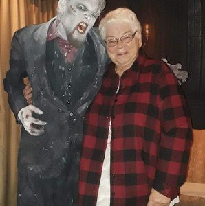 Meet your Posher, Margo